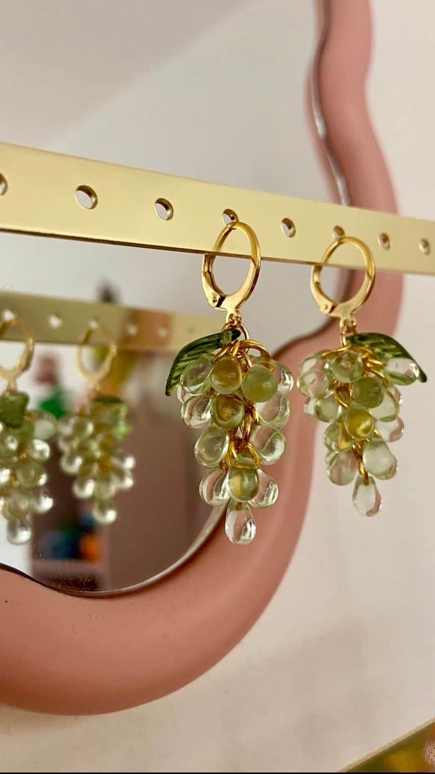 Boucles D’oreilles Boucles mini raisins - Vert clair en Verre - Vue 2 sur 2