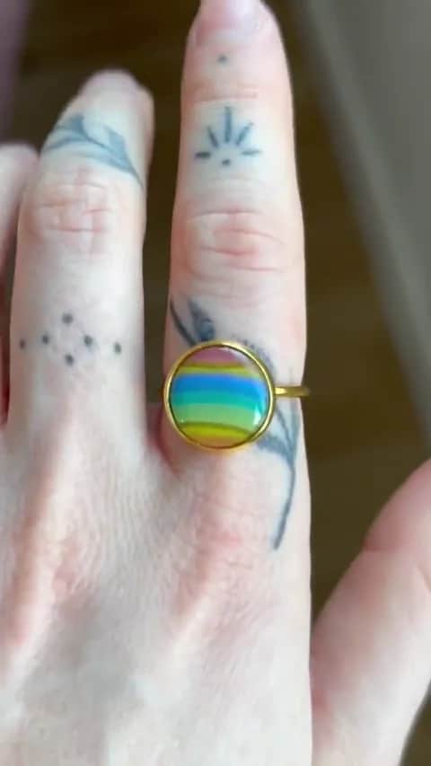 Bague ronde Arc-en-ciel - dorée
