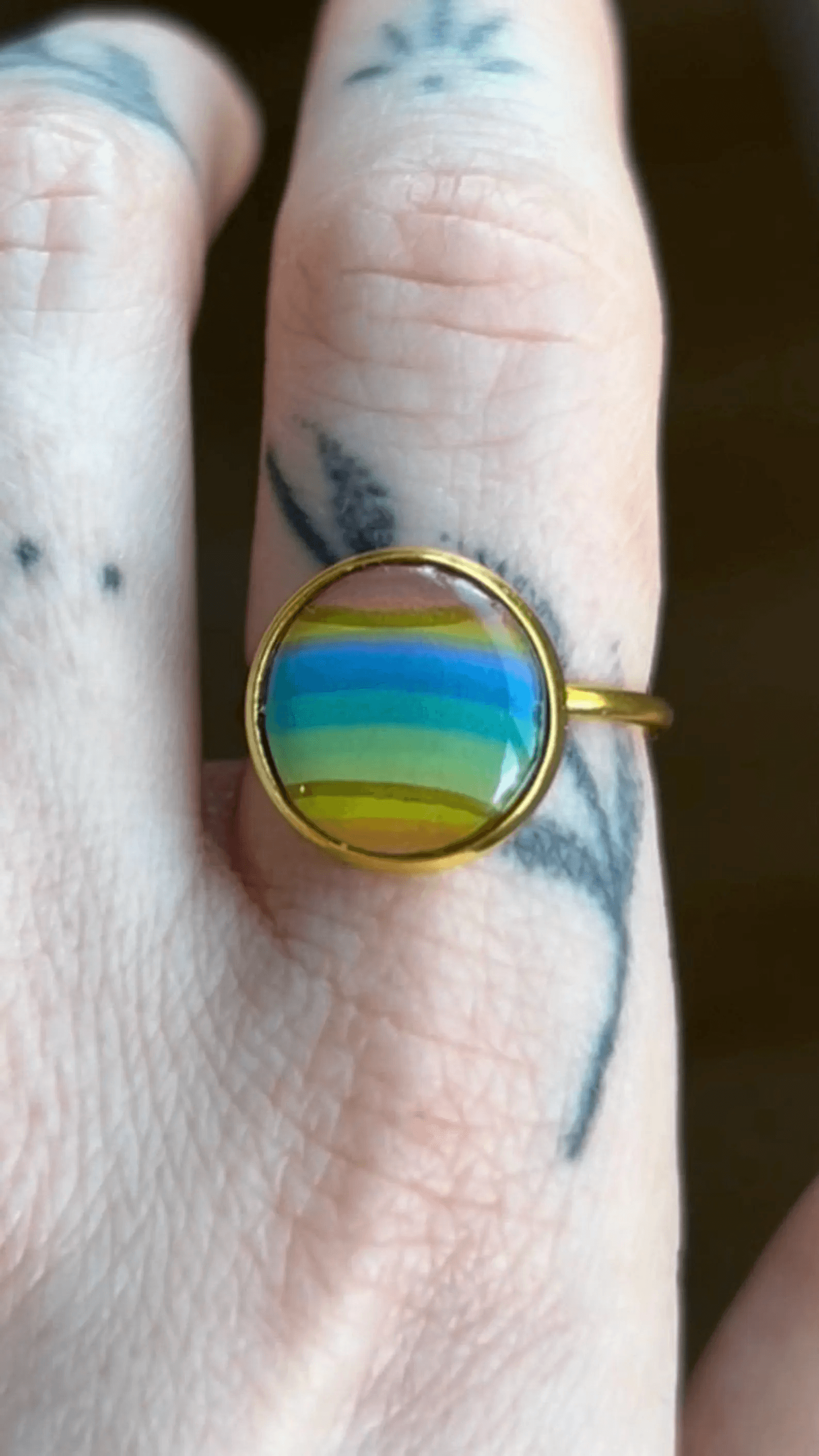 Bague ronde Arc-en-ciel - dorée